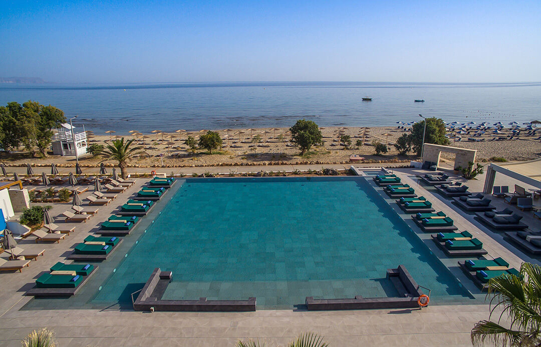 kosta-mare-palace-pool-2021-01